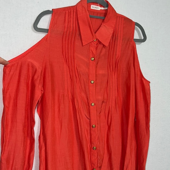 Cold Shoulder Coral Button Up Blouse Women’s Size Large Relaxed Fit Bright - Picture 2 of 7